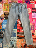 Light Wash Levi Jeans W24